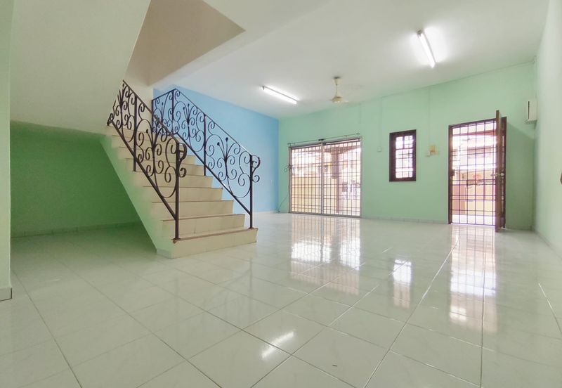 Panorama Lapangan Perdana