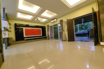 Taman Lapangan Hartamas Botani