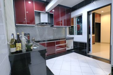 Taman Lapangan Hartamas Botani