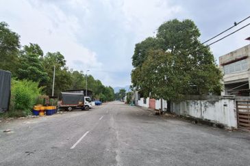 Kawasan Perindustrian Menglembu Factory for sale with gated and guarded