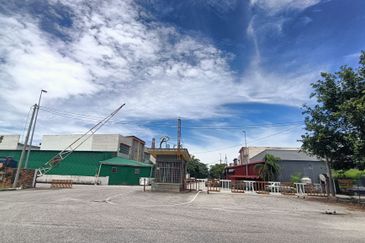 Kawasan Perindustrian Menglembu Factory for sale with gated and guarded