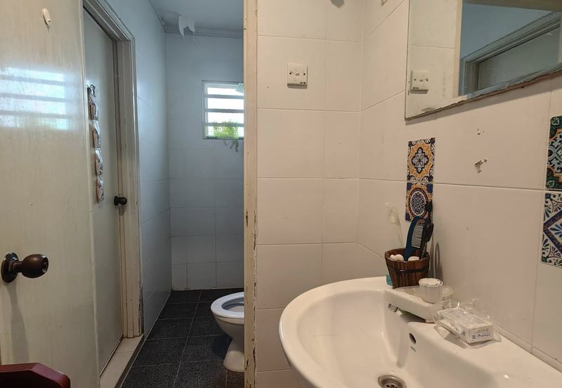 Taman Pengkalan Tiara