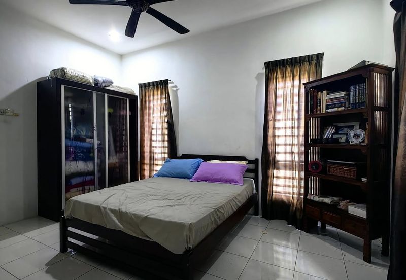 Taman Pengkalan Tiara