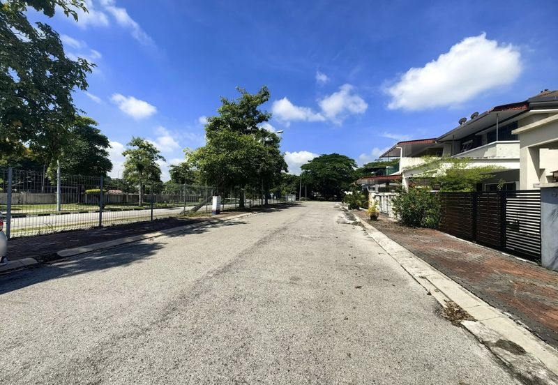 Taman Pengkalan Tiara