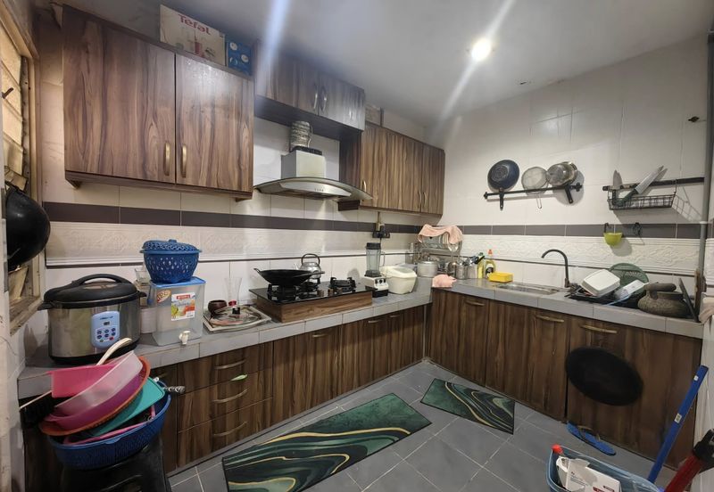 Taman Pengkalan Tiara