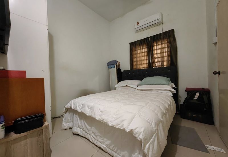 Taman Pengkalan Tiara