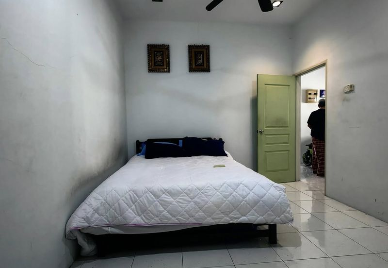 Taman Pengkalan Tiara