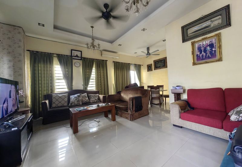 Taman Pengkalan Tiara