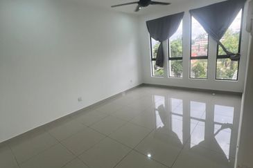 Upper East @ Tiger Lane