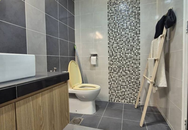 Upper East @ Tiger Lane