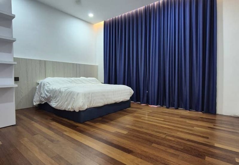 Upper East @ Tiger Lane