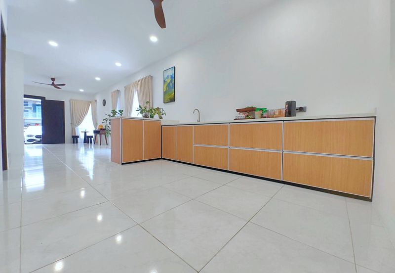 Lahat Sentosa Hill 2 Sty Intermediate Corner House for Sale 