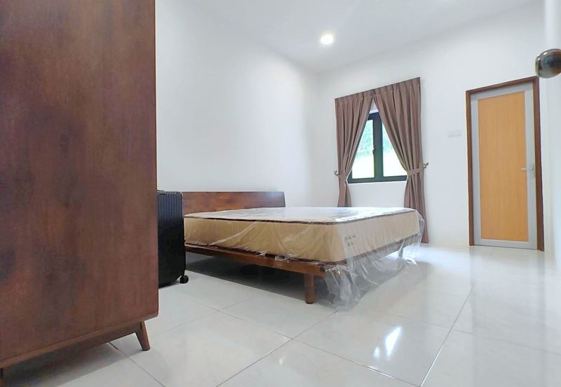 Lahat Sentosa Hill 2 Sty Intermediate Corner House for Sale 