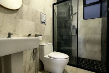 THE COVE HILLSIDE RESIDENCE