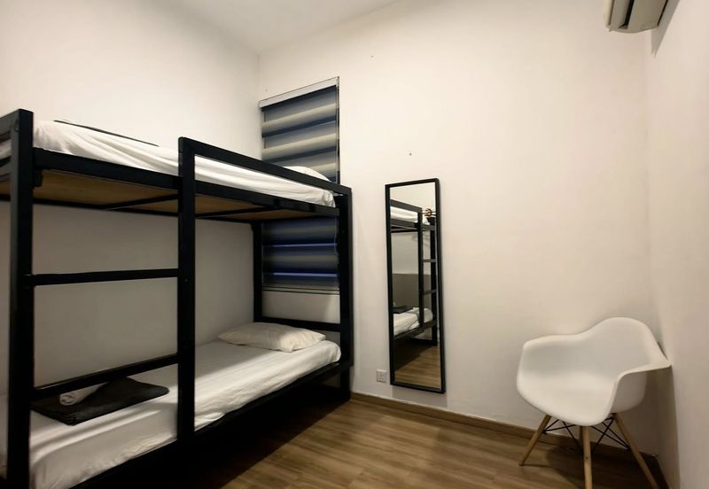 THE COVE HILLSIDE RESIDENCE