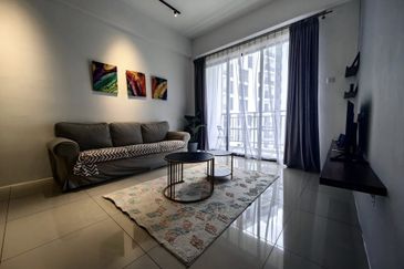 THE COVE HILLSIDE RESIDENCE