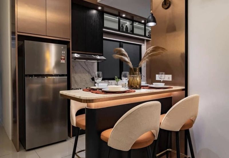 Piccadilly Service Residence @ Greentown