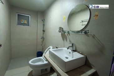 KONDOMINIUM DAMAIPURI