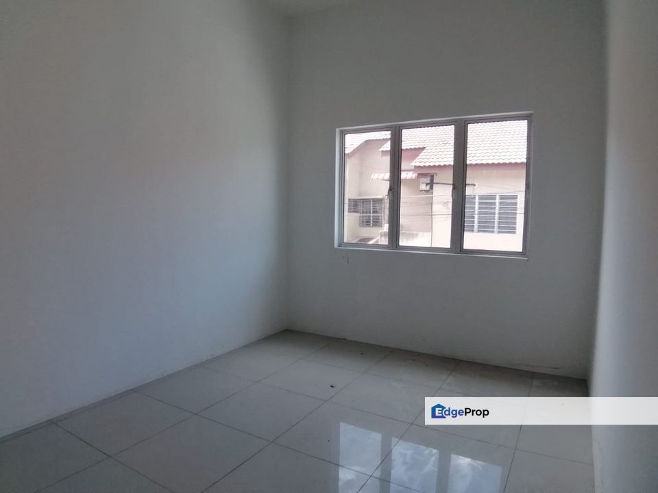 Lapangan Kinara, Nearby TF Value Mart,Botani, Perak, Kinta