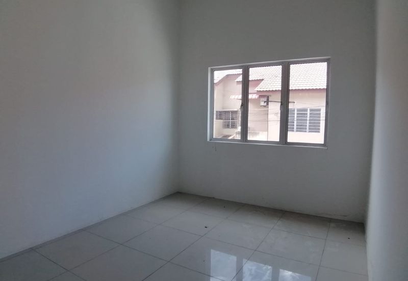 PANORAMA LAPANGAN KINARA