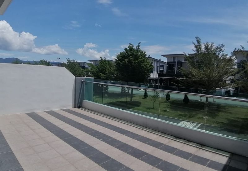 PANORAMA LAPANGAN KINARA