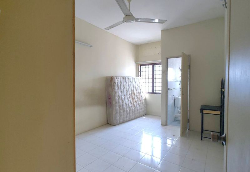 Taman Bercham Utama 2 Sty Corner House 