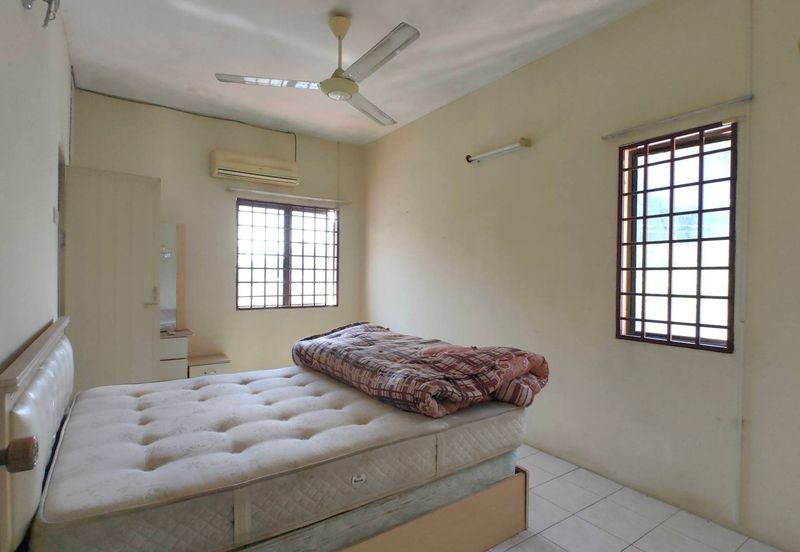 Taman Bercham Utama 2 Sty Corner House 