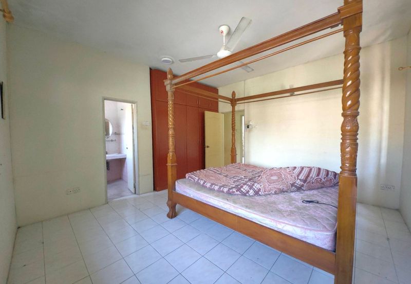 Taman Bercham Utama 2 Sty Corner House 