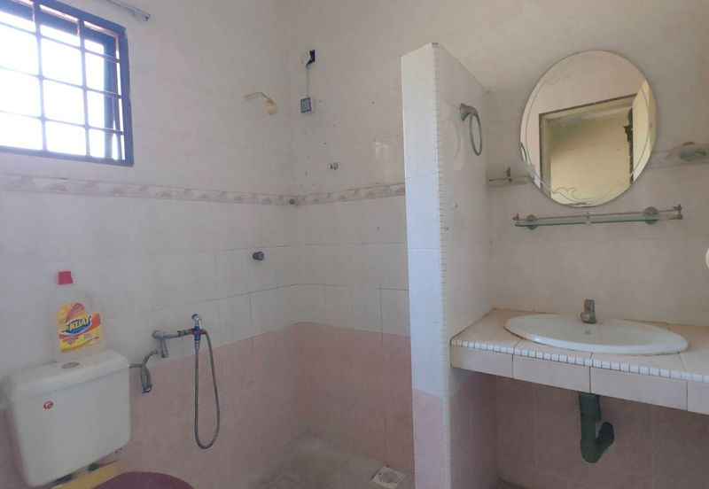 Taman Bercham Utama 2 Sty Corner House 