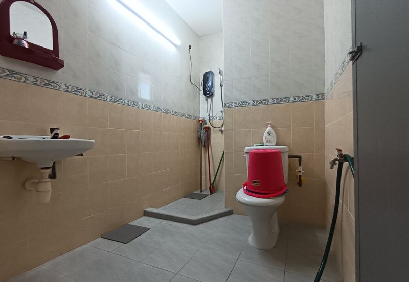 MEDAN PENGKALAN MEGAH