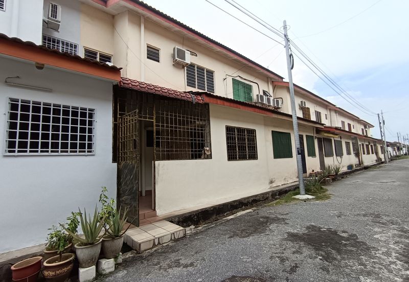 MEDAN PENGKALAN MEGAH