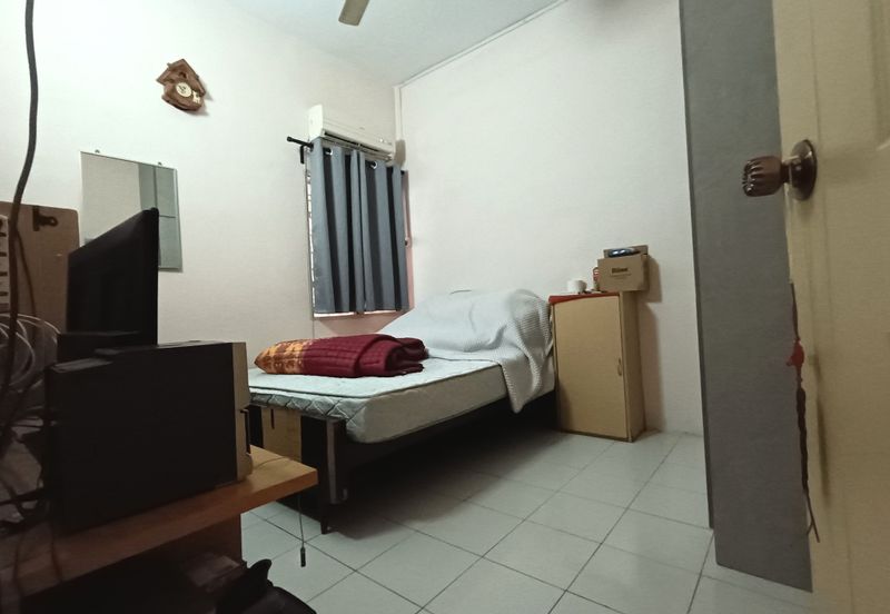 MEDAN PENGKALAN MEGAH