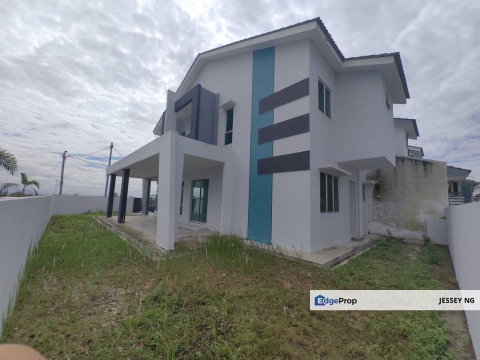 Taman Lahat Sentosa mosey hill 2 sty corner house for sale, Perak, Kinta