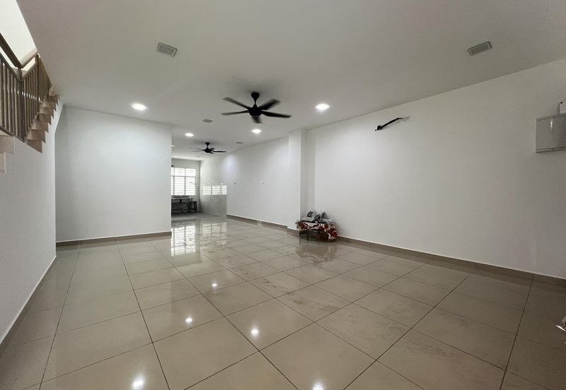 Taman Ehsan Jaya, Pendamaran