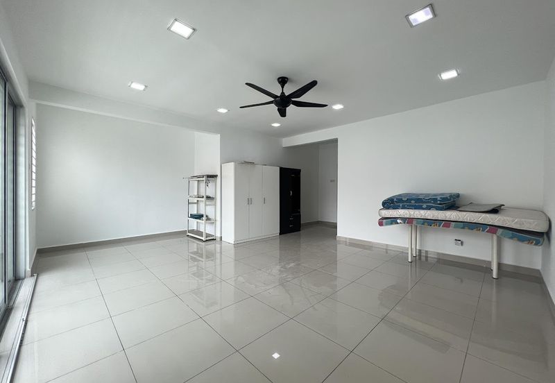 Taman Ehsan Jaya, Pendamaran