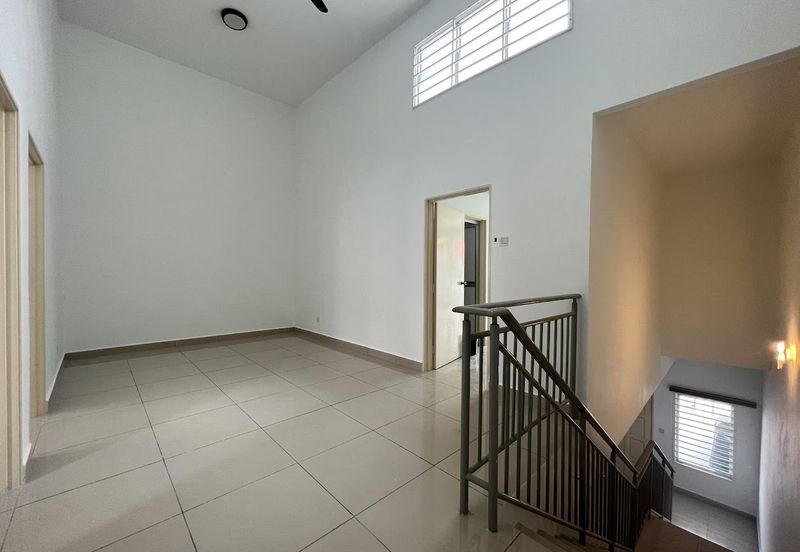 Taman Ehsan Jaya, Pendamaran