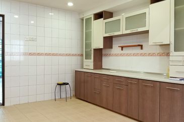 Jalan Anggerik Eria 31/109