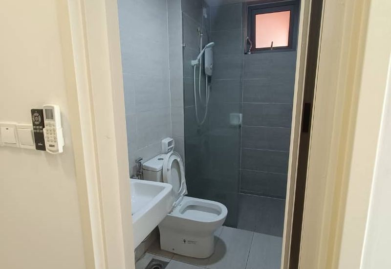 Gravit8 @ Klang South