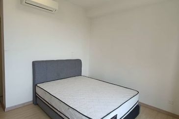 Gravit8 @ Klang South