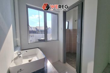 Port Klang (Pelabuhan Klang)