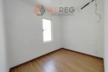 Gravit8 @ Klang South