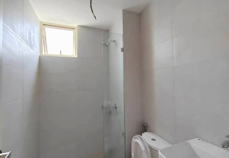 Gravit8 @ Klang South