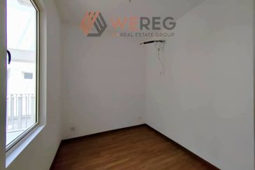 Gravit8 @ Klang South