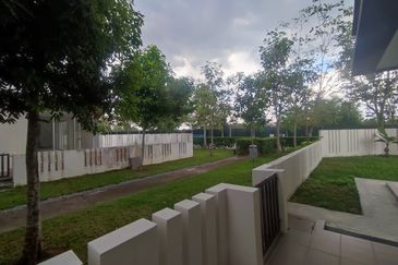 Arahsia Residences, Tropicana Aman