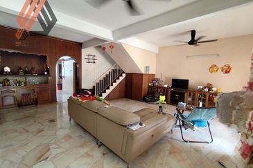 Taman Tepi Sungai ( Taman Teluk Pulai Indah )