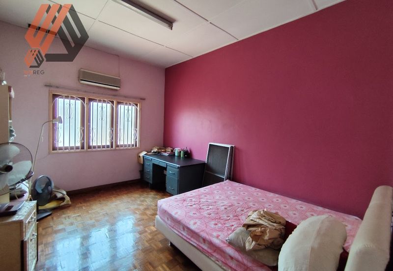 Taman Tepi Sungai ( Taman Teluk Pulai Indah )