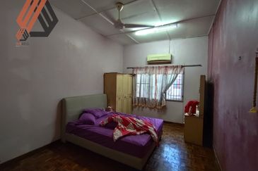 Taman Tepi Sungai ( Taman Teluk Pulai Indah )