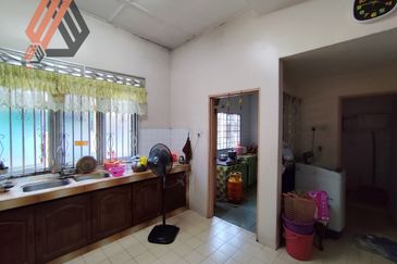 Taman Tepi Sungai ( Taman Teluk Pulai Indah )