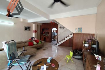 Taman Tepi Sungai ( Taman Teluk Pulai Indah )