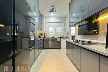 Dalia Residences @ Tropicana Aman